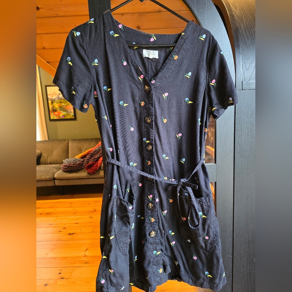 Lou & Grey Black Short-Sleeve Button Front Dress with Multicolor Floral Dots